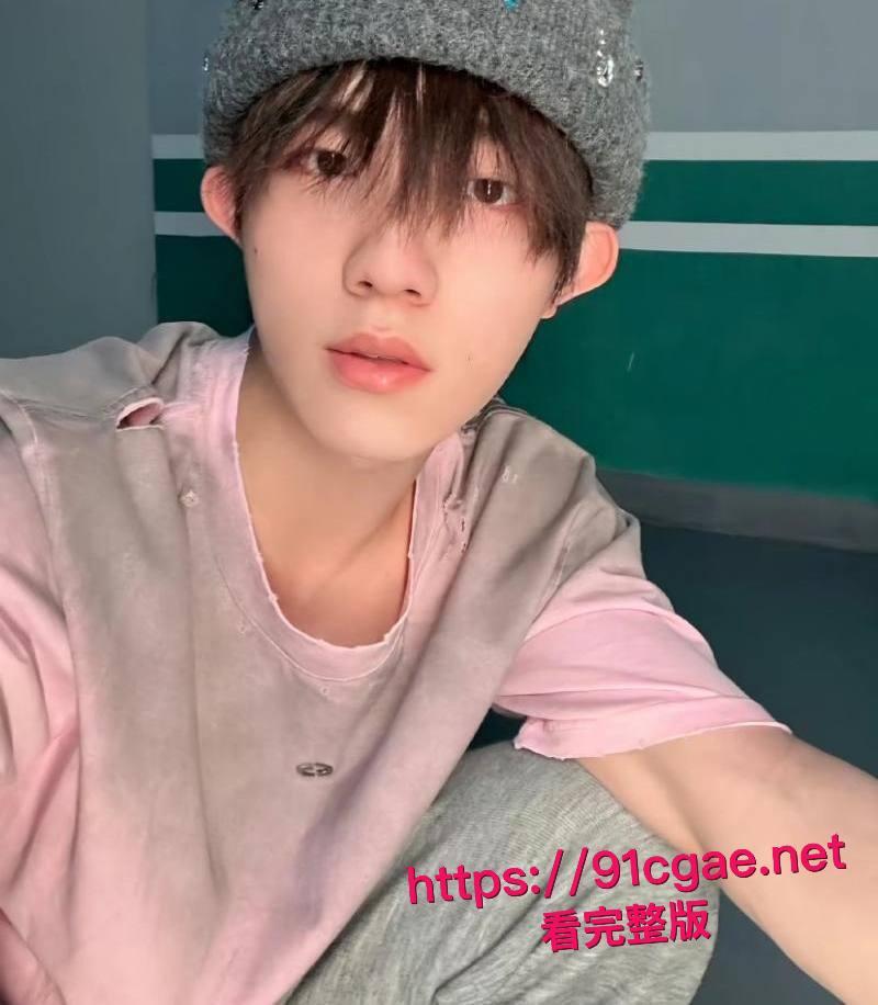 时代峰峻男团成员苏新皓人设塌房 被北京炮友实锤曝光 称其骗财骗色致其怀孕 私下为圈钱竟还给富婆当男宠！-20