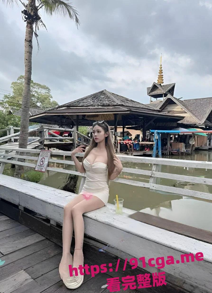 三里屯和黑人约会的集美遭曝光 街拍模特实为外围女 媚黑骚鸡身份揭秘！-2