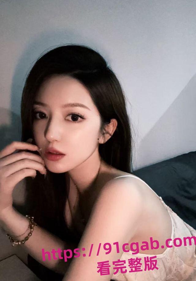 成都抖音美人主播高洁被金主爸爸花五万块包了半月，该玩的都玩了-4