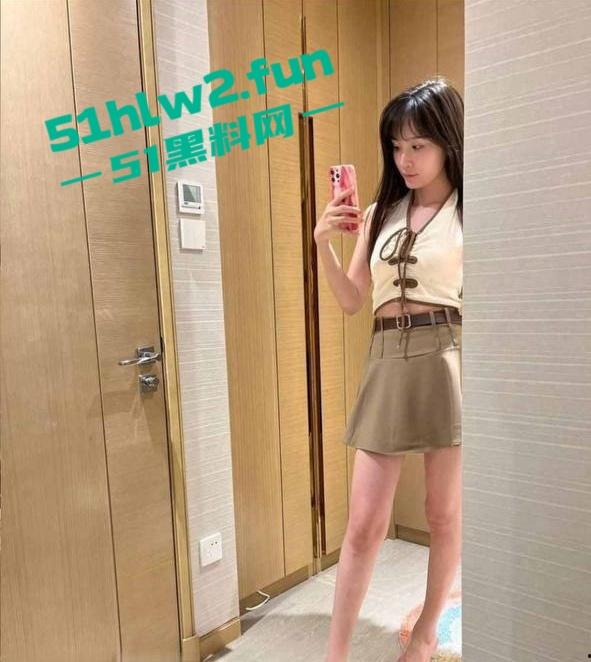 广东美女彩票店主和男友啪啪视频，平常守店孤独寂寞欲望无法发泄和男友做爱骚到不行。-2