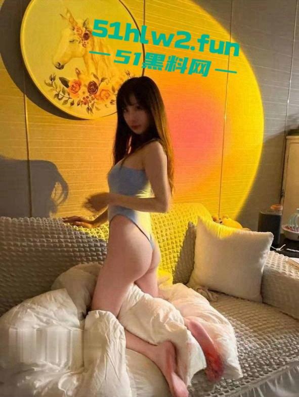广东美女彩票店主和男友啪啪视频，平常守店孤独寂寞欲望无法发泄和男友做爱骚到不行。-4