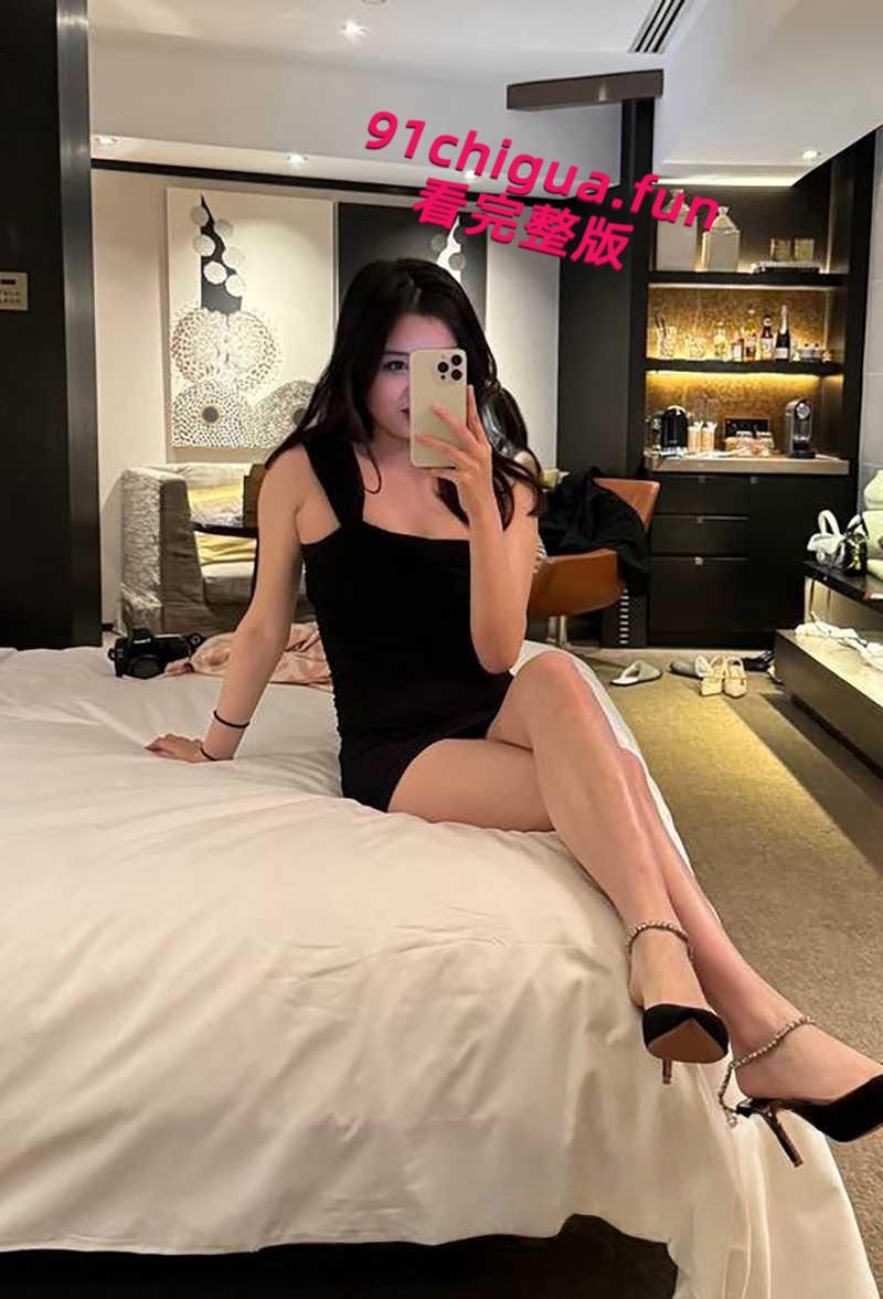 北京城市学院少女【王晗】性爱视频泄露，高颜值学生妹露脸口交，骑乘撸管还被颜射！-9