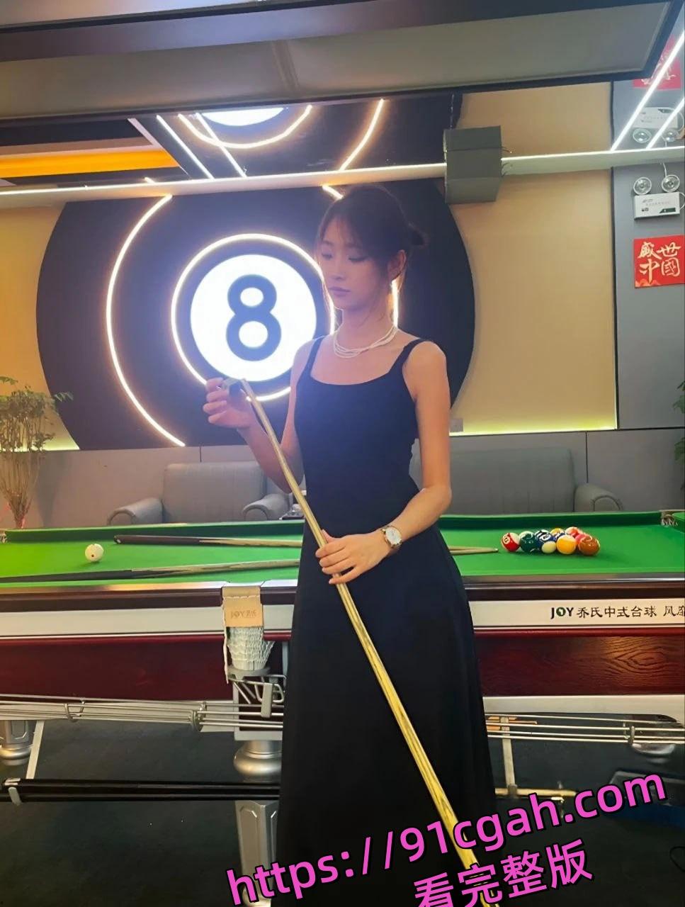 纯爱战神倒地 抖音淼淼广西台球女助教 背着男友多次出轨被曝光-2