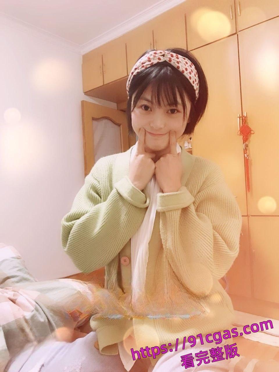 云盘泄密！极品白领OL在爬床的功夫上，是越爬越高了，几任男朋友都是公司的高层-3