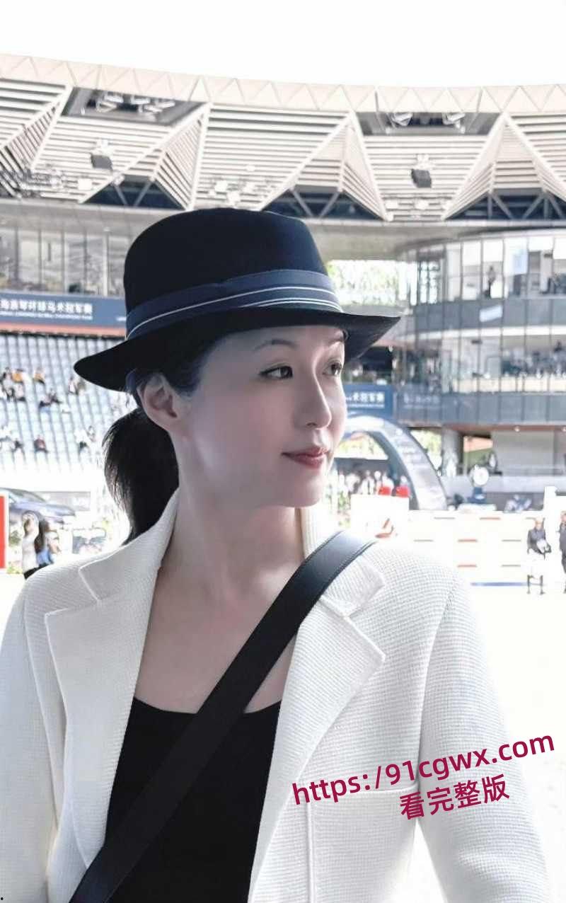 古二录音门再曝猛料王家卫混乱私生活引发轰动 对金靖开黄腔 借讨论剧本为由 与秦雯深夜偷欢！-6