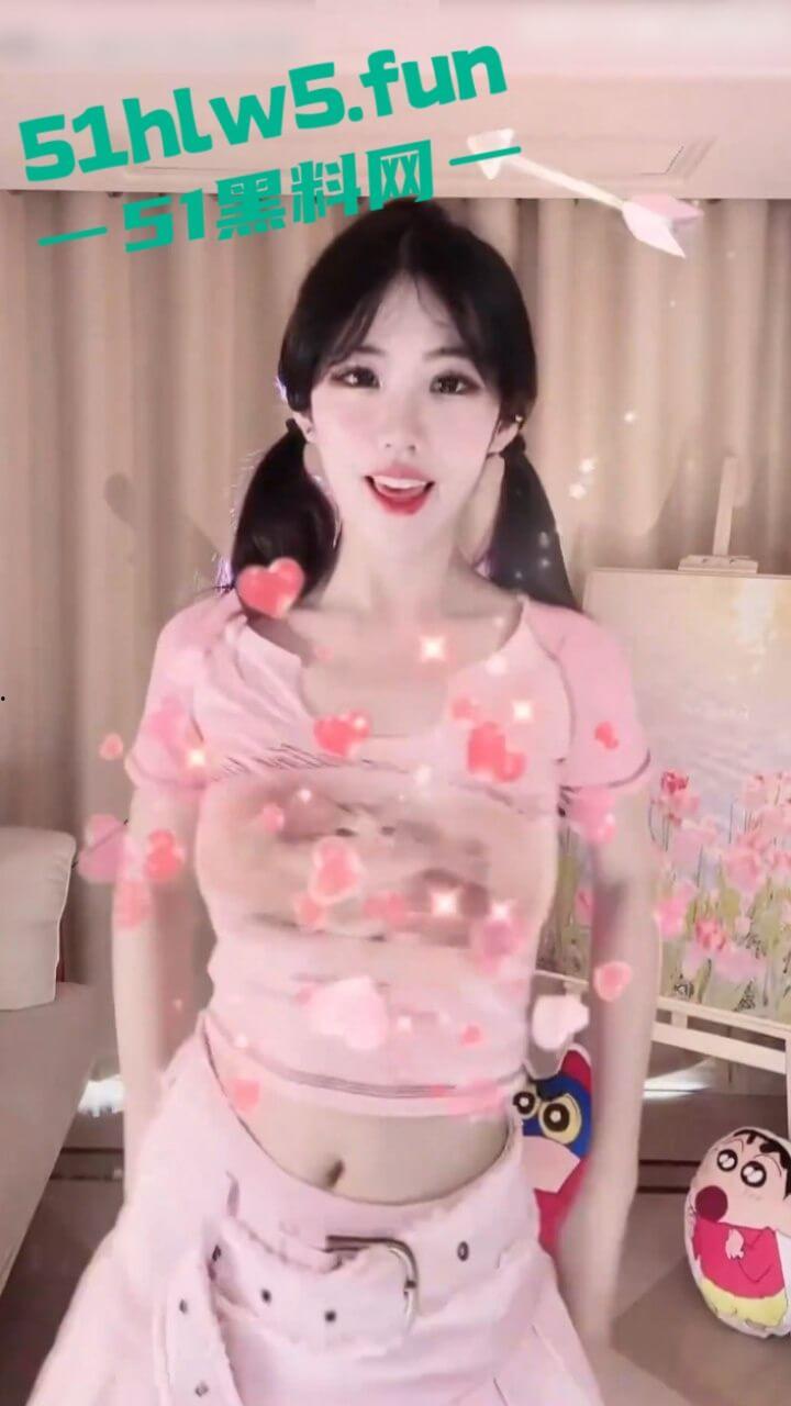 重磅推荐反差网红【B站小欣助眠qwq】专属定制自拍视频，露脸全裸最大尺度遭曝光。-4