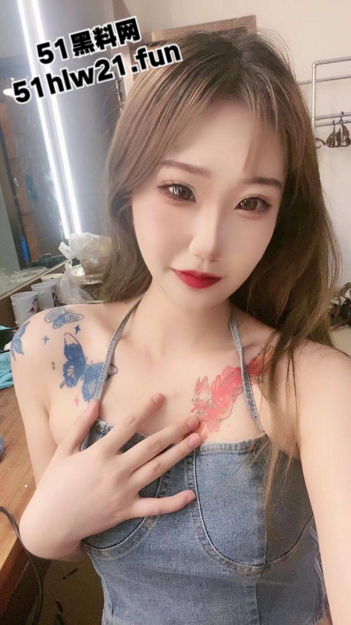 口打舌钉技术口超，舔吸肉棒分分钟爽射，超骚榨精小妖精床上拿捏各种男人，从未有过对手。-7