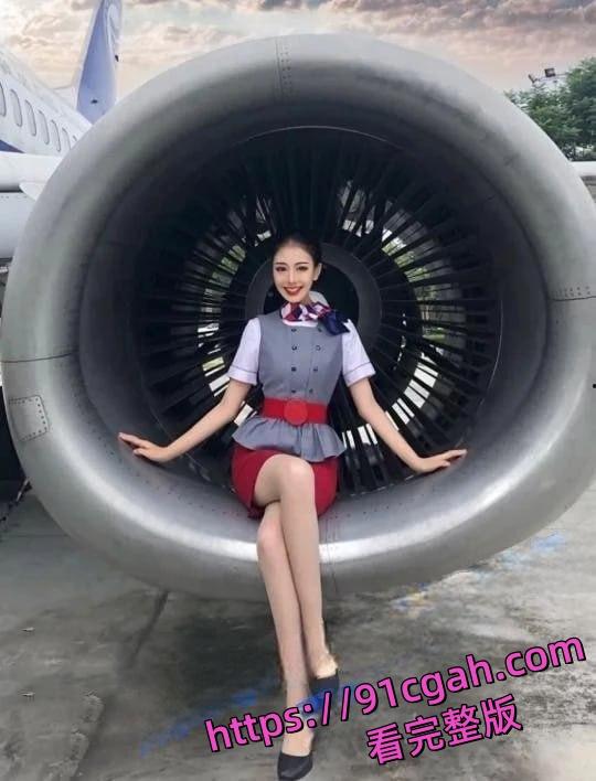 北京航空学院大四实习空姐杨萌被机长潜规则视频泄密-2