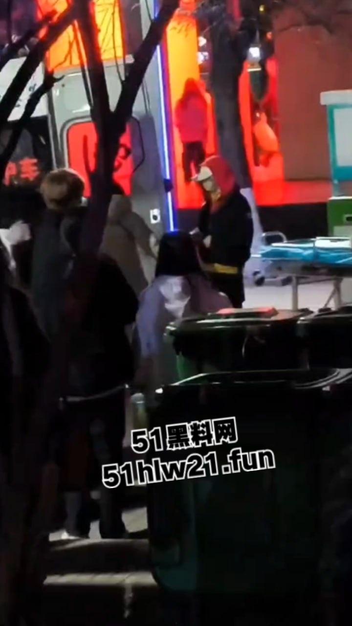 山西一高校女生厕所产子，涉事学校曝光内情，知情人透漏是教育系大一新生，毕业后找工作一定有优势。-8