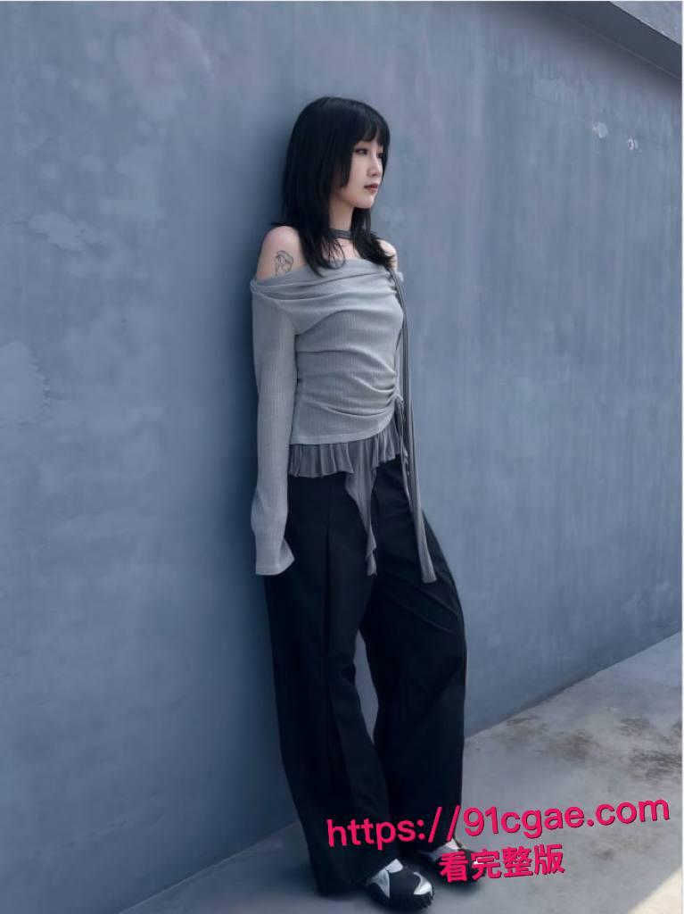 济南大学情侣私拍流出炸裂！高颜值精神小学妹肥臀榨精，翘臀骑乘猛操白虎骚穴，酒店口交后入淫劲爆表！-3