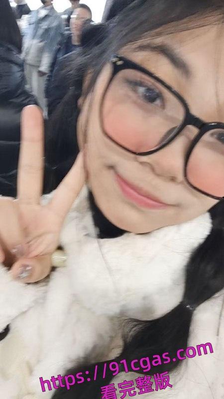 江苏第二师范学院的母狗 万茜 在QQ小程序找人约炮-10