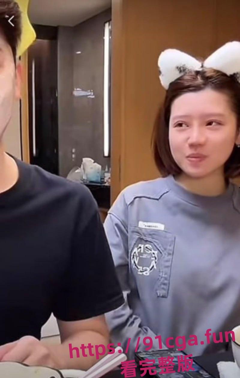 网红单眼皮的小黄豆遭助理芮芮是iris背刺！背后接私单用小黄豆为自己谋利!#背刺#接私单#骂老板#牟利-4