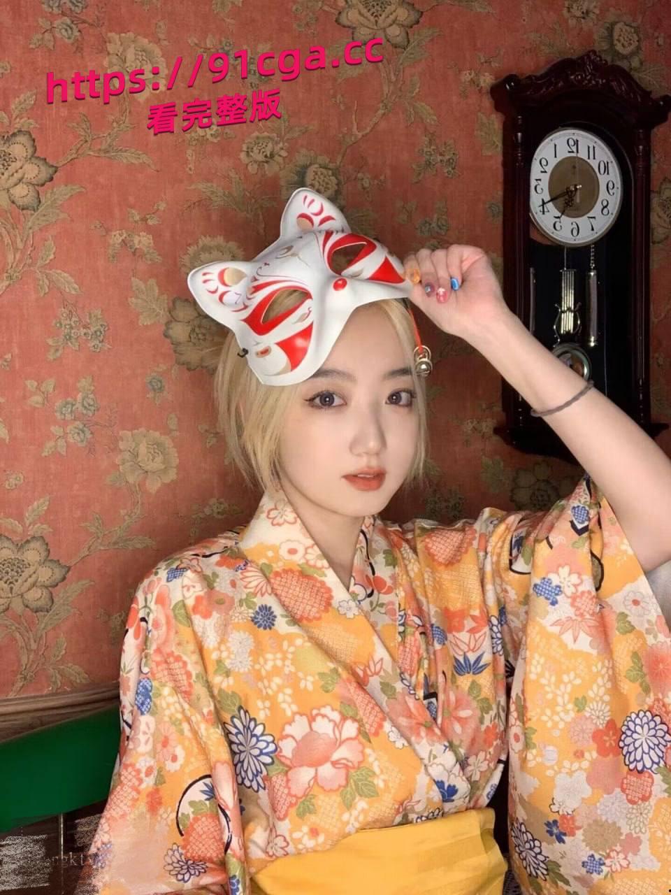 黄发漂亮反差婊肖利琴背着男朋友出去约炮被录制视频威胁，-2