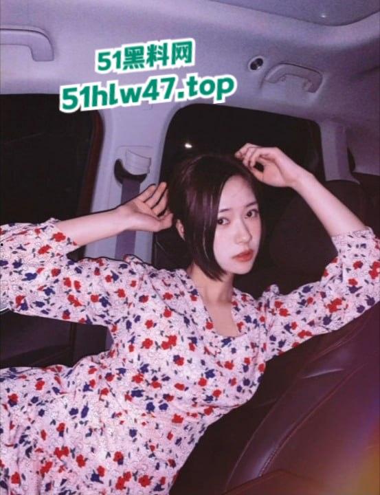 上海高颜短发妹【涂雅楠】与肥猪男友宾馆开车视频云盘重泄！敏感逼穴被男友舔至高潮，骚得大喊不要停！-2