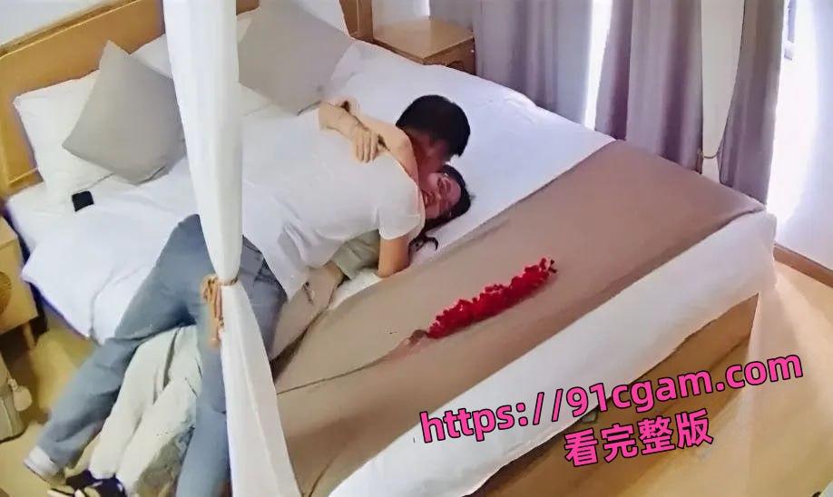 阜阳乡村网红 赵小娜 酒店针孔偷拍流出，尺度大到喷鼻血-6