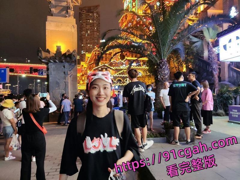 江苏反差教师出轨视频曝光 与国外男友边打电话边做爱 刺激的偷情性爱令骚货高潮迭起不断-1