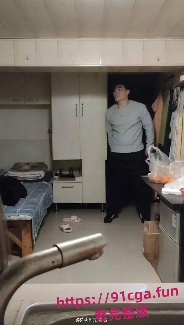 炸裂全网的伪娘阿红事件！三年共约炮千位直男并拍摄视频曝光#伪娘#卖屁股#做鸡-8