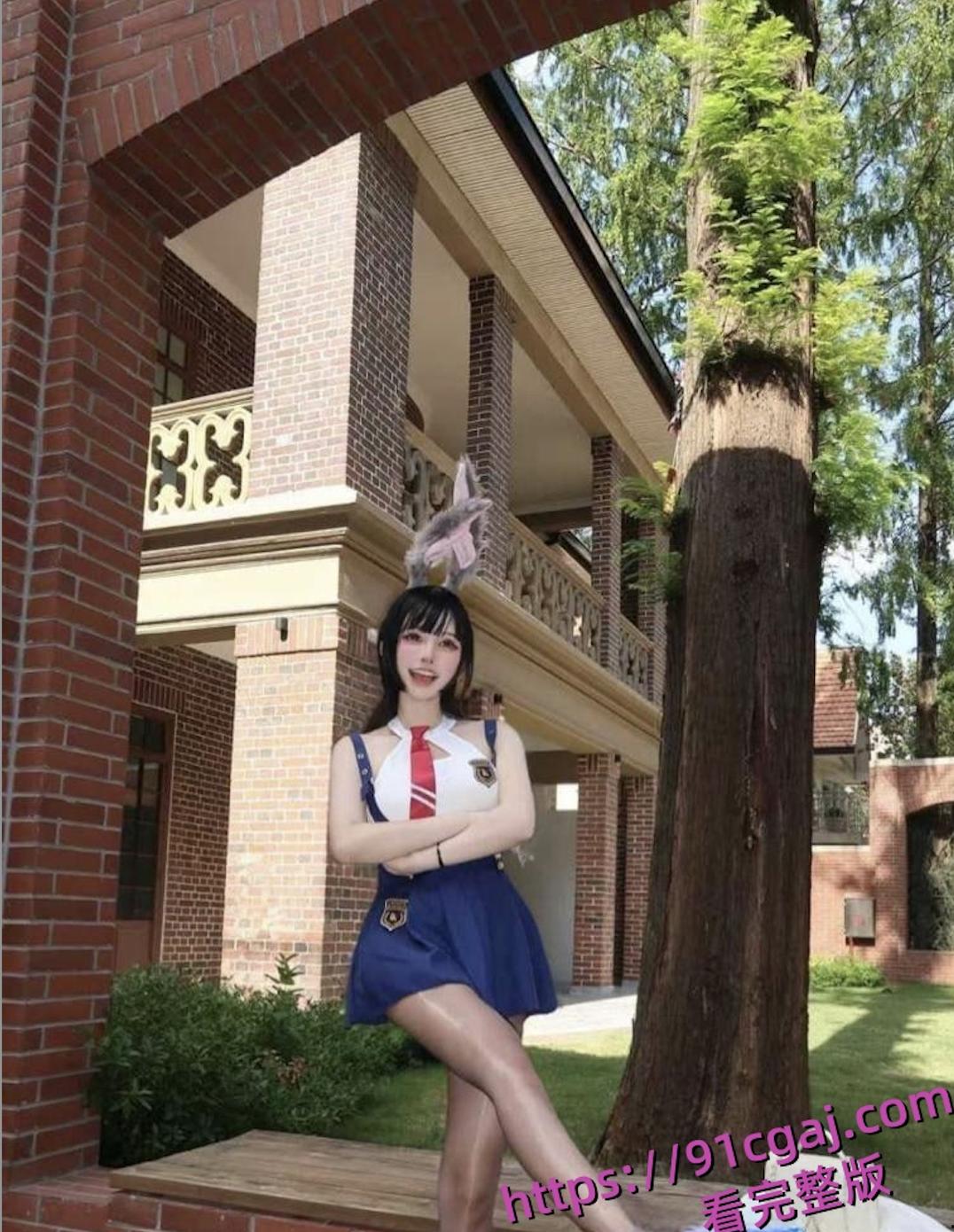 抖音极品颜值身材网红魔人布偶 大尺度视频流出 重金定制模拟足交做爱-5