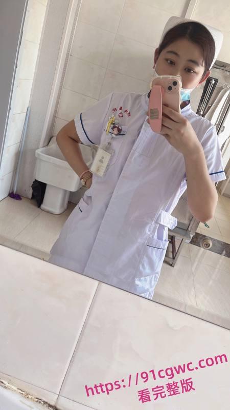 广西护士学院蒋X怿和男友日常性爱记录流出！沦为母狗肉便器把她草得服服帖帖淫语不断！-1